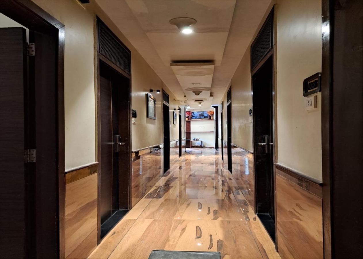 Gateway Star Hotel Mumbai Exterior photo