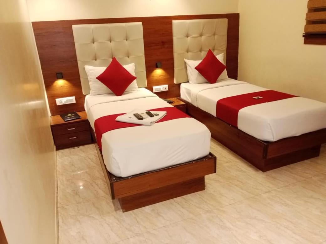 Gateway Star Hotel Mumbai Exterior photo